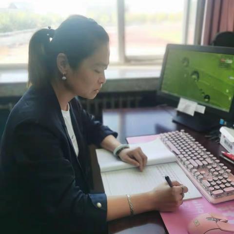 杏南一小优秀师德教师——史广亮