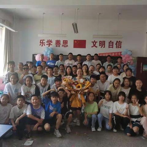 六年磨一剑  毕业正当时  安全重泰山       —实验小学六（2）班活动纪实