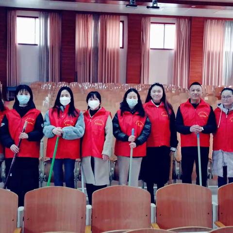 用新时代雷锋精神践行党的二十大