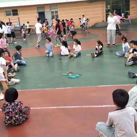 大名路小学二年级托管