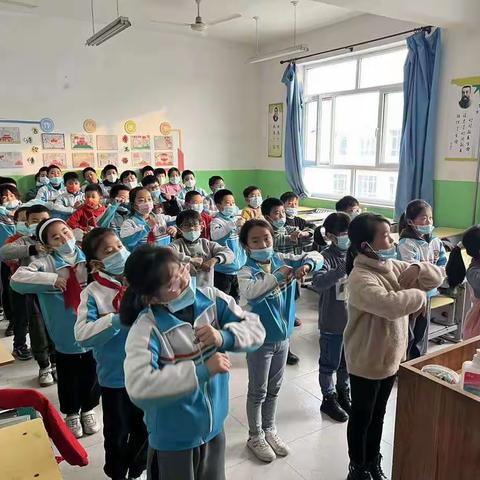 心灵手巧，舞动风采——韦家营中心小学手势舞比赛掠影