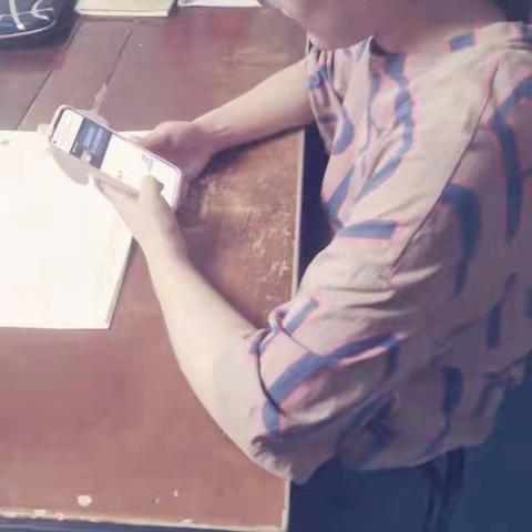 敦煌市北苑幼儿园大(一)班《不输在家庭教育上》《双减政策下，中学生家长如何行动》，家长学校新学期第三