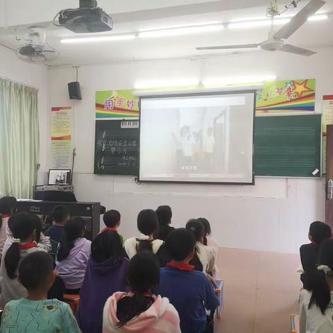 演练有方，遇事不慌—梧州市河口小学开展消防应急疏散演练（副本）