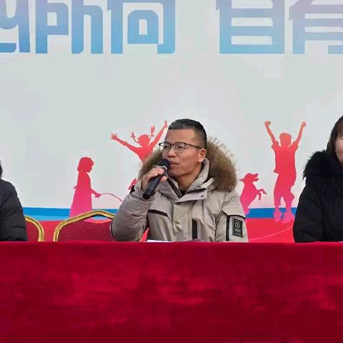 表彰先进树榜样 砥砺奋进再前行——轮台县阳霞镇九年一贯制学校召开九年级第二次月监测总结表彰大会