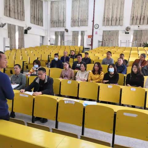 虎虎生威日  扬帆启航时 ——茂名市高新区七迳中学初三级全体教师开学工作会议