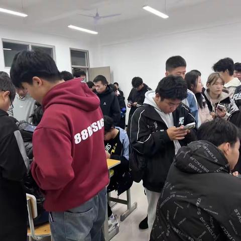 冬雷震震寒风吹，上门激活送温情