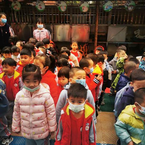 蓝泊湾幼儿园小一班三月一周小记