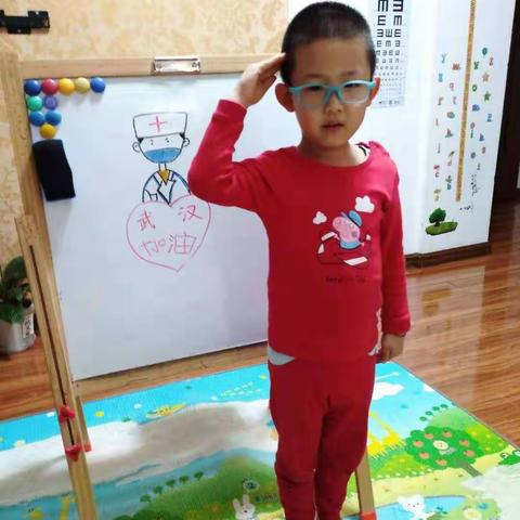 抗击疫情  我们同在                        普兰店区幼儿园中三班小朋友为中国加油 为武汉加油