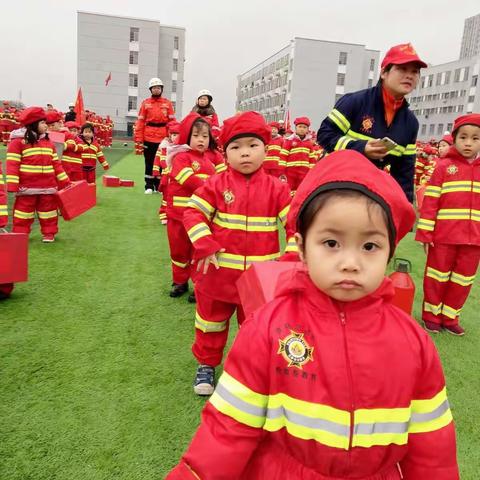 消防亲孑活动圆满结束啦