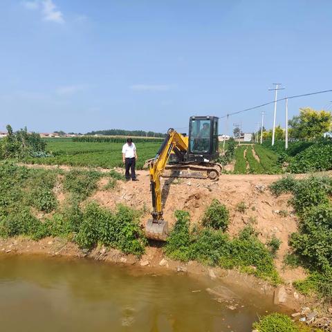 白寨镇坚决筑牢防汛排涝安全堤