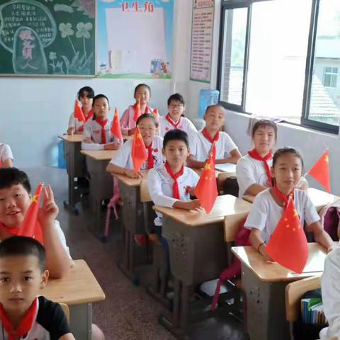 后坪完小“唱红歌颂祖国”系列活动于2019年9月30日隆重举行