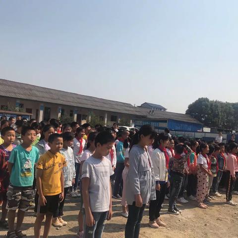 后坪完小全体师生于2019年9月27日举行“普通话诵七十华诞 规范字书爱国情怀”主题活动