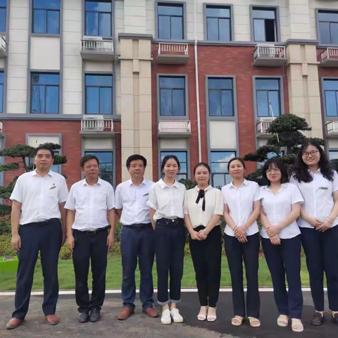 “政”兴有为，心怀天下——麻山中学政治组教研活动