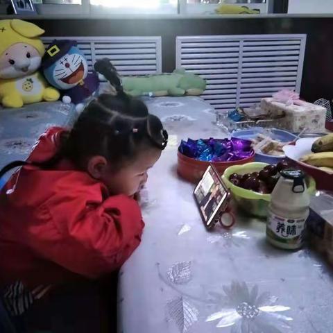 敦煌市幼儿园小（3）班不输家庭教育落地式学习第一组——《父母怎样做有利于提高孩子分数》