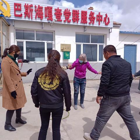 巴斯海嘎查庆祝五一劳动节及五四青年节，并举办相关户外活动