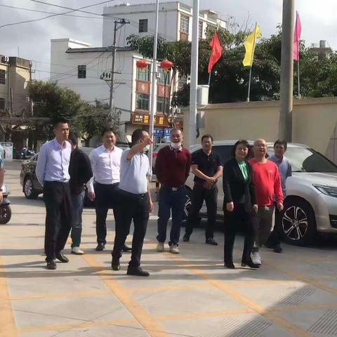 领导调研巧助推，激扬奋进谋发展 ——记海口市教育局汪娟局长等一行领导莅临永兴中学进行调研工作