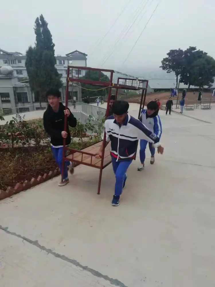 大雪,景东一中史无前例的"人口大迁徙"