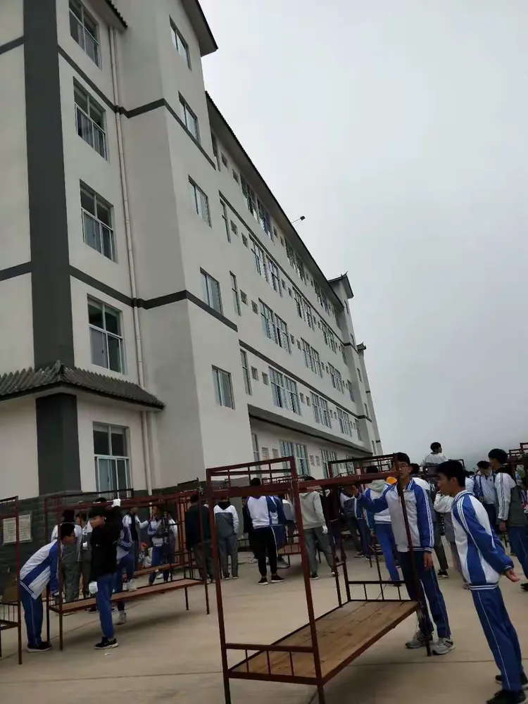 大雪,景东一中史无前例的"人口大迁徙"