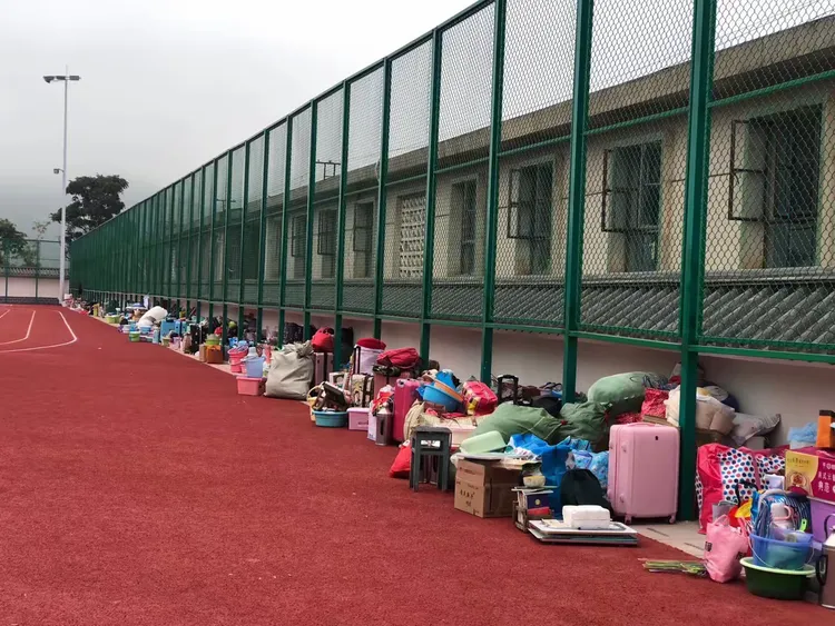 大雪,景东一中史无前例的"人口大迁徙"