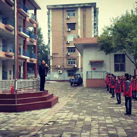 侯马五中新气象                                               应急疏散演练及消防知识培训