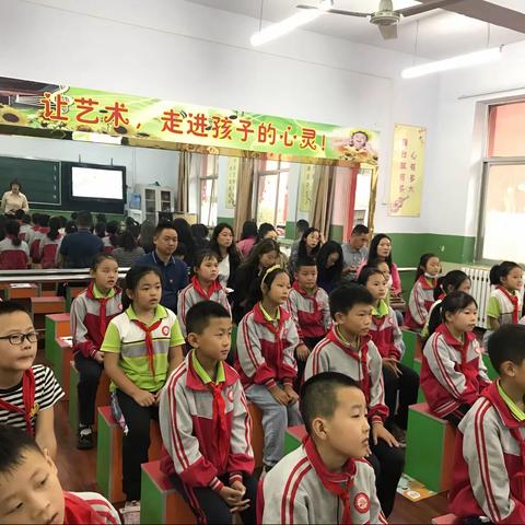 送教暖人心 共享促提升——潼关县艺体“名师+”走进实验小学开展送教交流活动