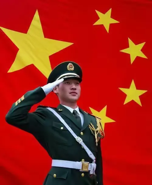 敬礼！祖国，致敬新中国七十二岁，华 诞