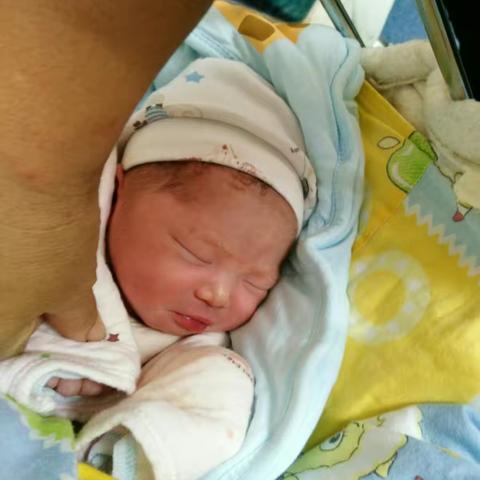 谢清漪的一岁成长册