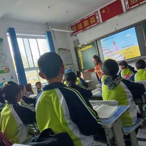 数学科目联片教研活动在胡林家乡左家小学进行