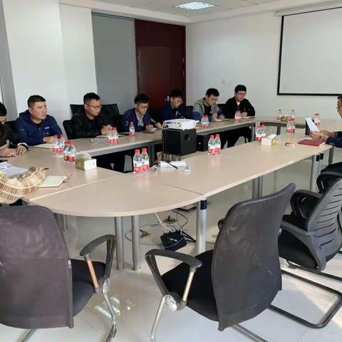 杭绍甬高速杭绍段项目部四分部召开党员大会