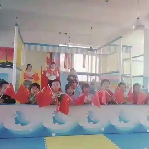 艺海知家幼儿园小朋友们祝:祝祖国妈妈国庆节快乐！