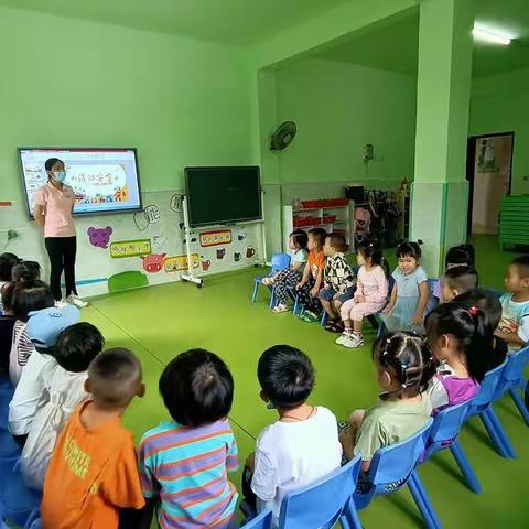 三亚市吉阳区榆红幼儿园中二班消防安全教育