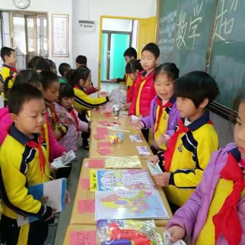 海景学校二（2）班数学超市开张了！