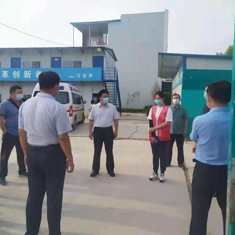 平原街道迅速传达贯彻省、市、区疫情防控会议精神