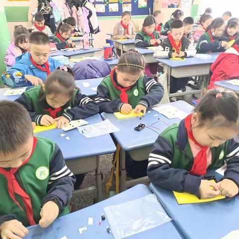黄台小学二年级（4）发报机