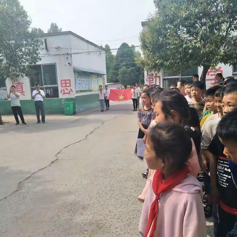 丁庄小学新队员入队仪式