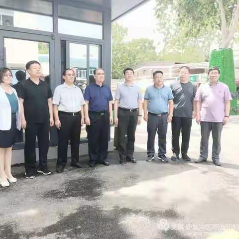 邯郸市司法局党组书记陈惠永   复兴区政府区长李少锋为复兴区“睦邻会”品牌调解室揭牌