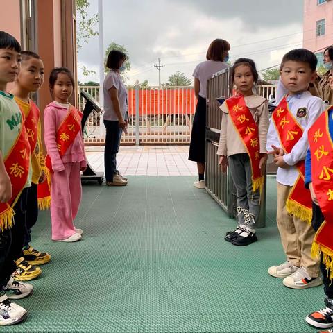 旦场镇东升实验幼儿园大大二班第十四周精彩瞬间