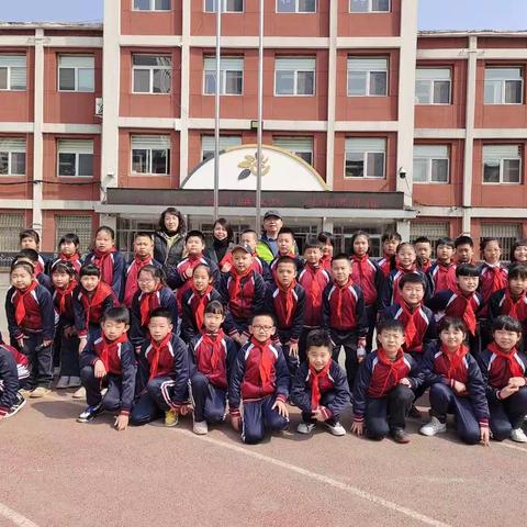 【太阳·升旗】三（1）中队《为理想加油》主题升旗仪式