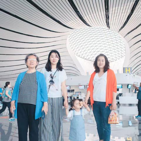 小雨果2019年大兴新机场之行
