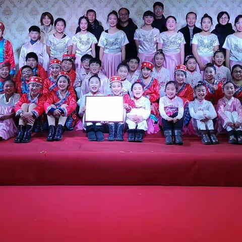 激情奔放迎新年，莺歌燕舞展风采——滦南县扒齿港镇中心小学参加迎新年文艺汇演纪实