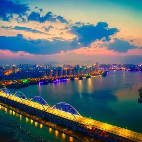 飞上高空，小飞机带你看南水北调源头汉江的十二时辰