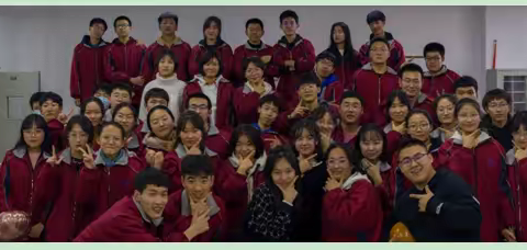 追梦赤子心，共筑尖一情