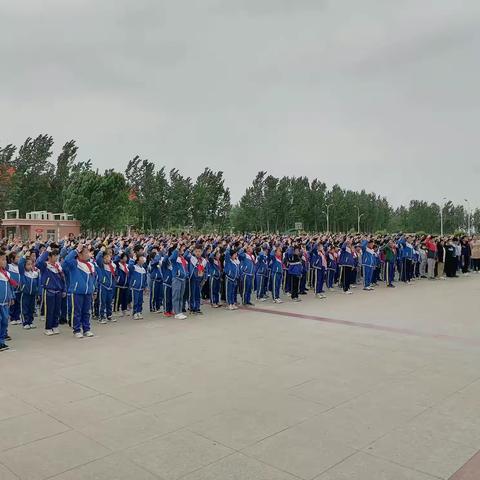 童心向党，共筑中国梦-----惠民县红领巾巡讲团走进姜楼镇实验小学