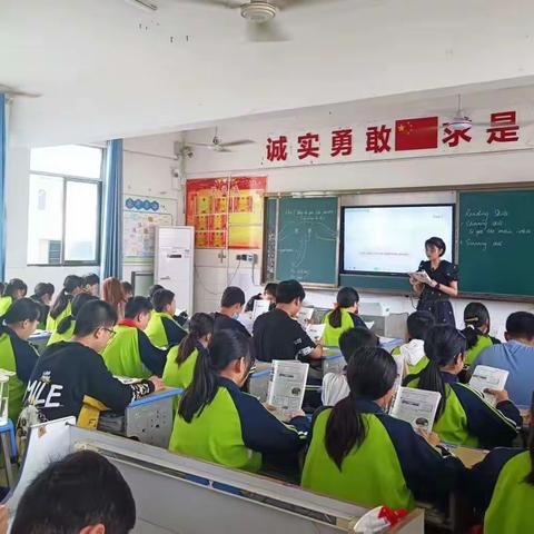 英语课堂展风采，听课评课促提升——益阳国基实验学校第二轮教学比武活动如期举行