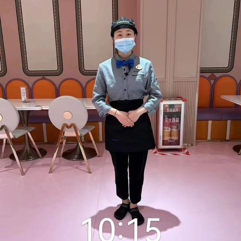 成都世茂Meland coffee前厅值班检查品质呈现