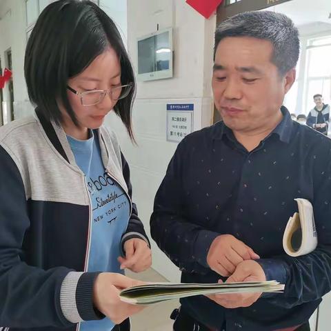 写定理，颂华章，文理兼通育新苗