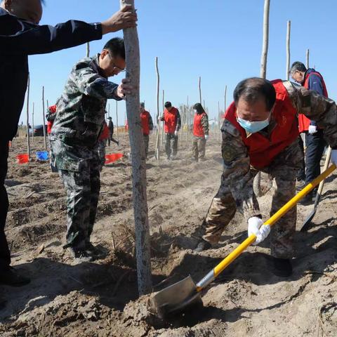 镇赉县新时代文明实践中心 参与“万人万亩植树造林日”活动