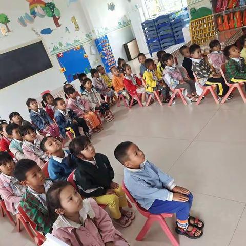 勐捧镇金果果幼儿园大二班一周小结