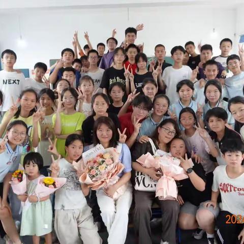 新市中学333班美食节暨“离瑛送舞”