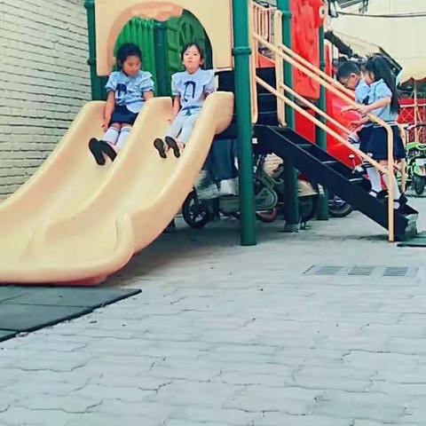 亲爱的小伙伴们，浩骅幼儿园暑期班招生啦！13603176557 15833755766